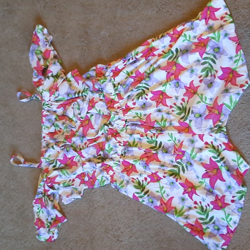 Rouge Floral Romper, NWT
